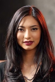 Nadia Saphira portrait