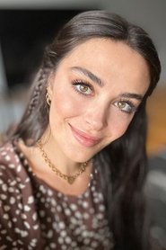 Yağmur Uzunoğlu portrait