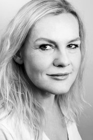 Ella Kenion portrait