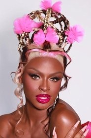 Symone portrait