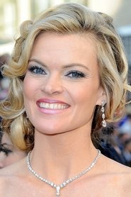 Missi Pyle portrait