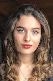 Çağla Şimşek portrait