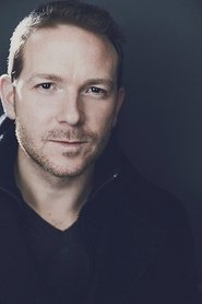 Ari Fliakos portrait