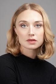 Tess Degenstein portrait