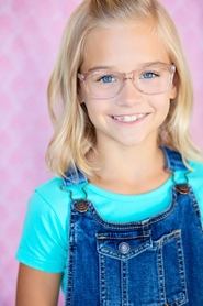 Aven Lotz portrait