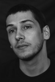 Lukas Feigelfeld portrait