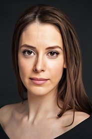 Gözde Türkpençe portrait