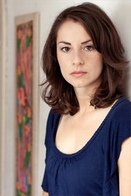 Nina Azizi portrait