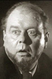 Niall MacGinnis portrait