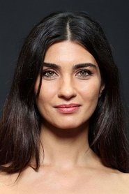 Tuba Büyüküstün portrait