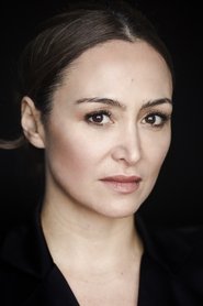 Funda Rosenland portrait