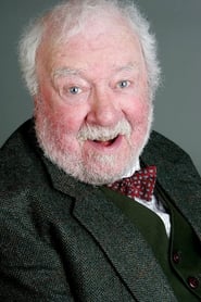 Freddie Jones portrait