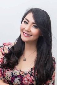 Thessa Kaunang portrait