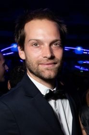 Andy Gillet portrait