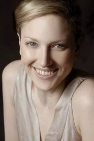 Beth Tapper portrait
