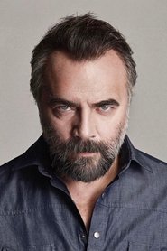 Oktay Kaynarca portrait
