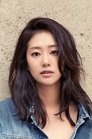 Hyun Jyu-ni portrait