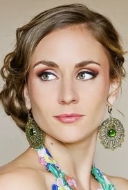 Antoinette Dennefeld portrait