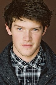 Alex MacNicoll portrait