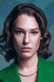 Eylül Su Sapan portrait
