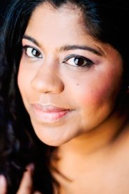 Tova Roy portrait