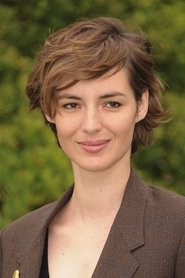 Louise Bourgoin portrait