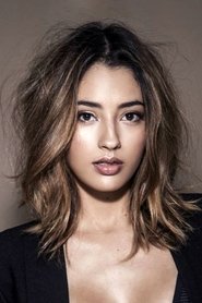 Carolina Oliveira portrait