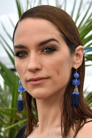 Melanie Scrofano portrait