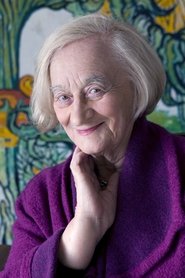 Liz Smith portrait