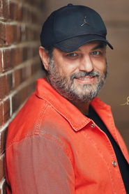 Sam Derakhshani portrait