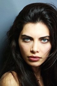 Ceren Hindistan portrait