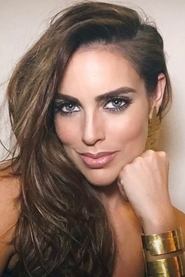 Sara Corrales portrait