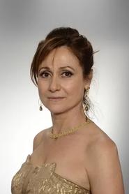 Zezé Polessa portrait