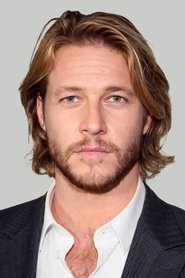 Luke Bracey portrait