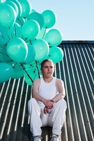 Liv Tsigaropoulos portrait
