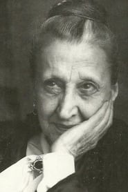 Pupella Maggio portrait