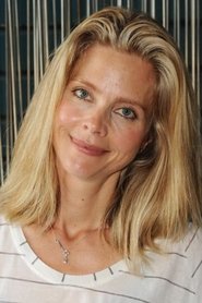 Sophie Lee portrait