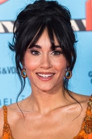 Aitana portrait