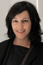 Julia Cencig portrait
