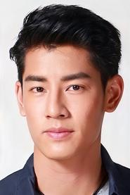Kummun Klomkaew portrait