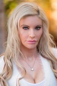 Tracy Lear portrait