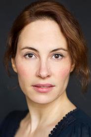 Kate Loustau portrait