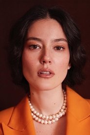 Pelin Akil portrait