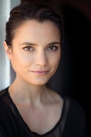 Jessica Tovey portrait