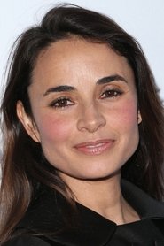 Mía Maestro portrait