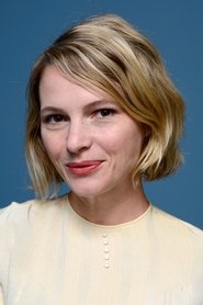 Amy Seimetz portrait