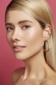Yuliya Parshuta portrait