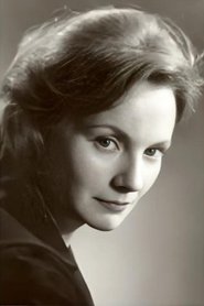 Dilys Hamlett portrait
