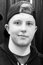 Ashton DeRosier portrait