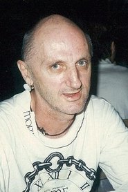 Toby Zoates portrait
